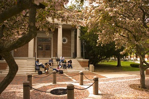 The entrance to Kirk Memorial looks out over the campus Quad providing a scenic place to study.